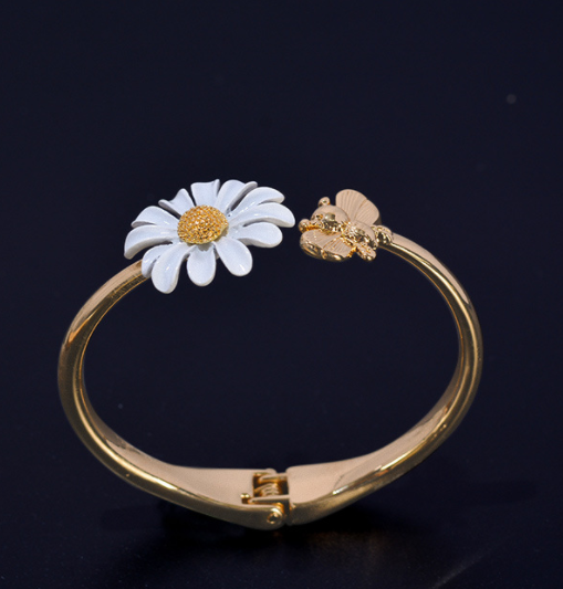 Small daisy flower earrings earrings ring bracelet necklace