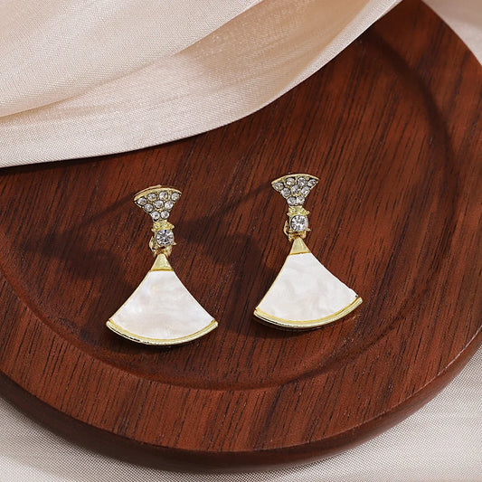 Elegant Vintage French Needle Hoops Light Luxury Ins Style Cat's Eye Stone Embellished Women's Jewelry