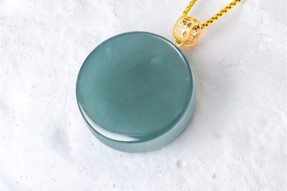 Natural A Goods Jade 18K Gold Buckle Blue Water Small Round Brand Jade Pendant No Matter Brand Ice Type Pendant Women's Simple