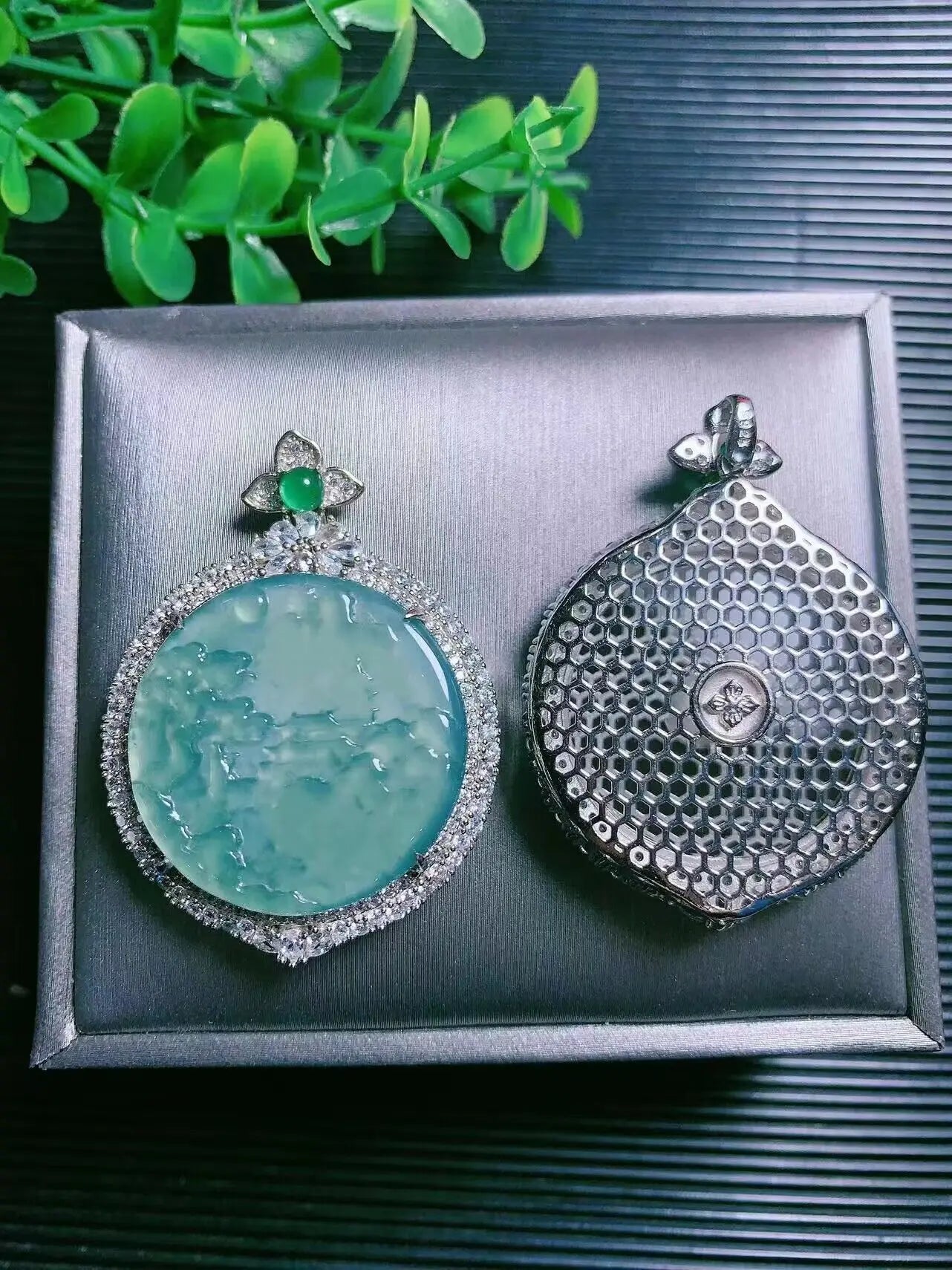 Natural Emerald As925 Silver Inlay Blue Water round Landscape Necklace Jade Pendant Source