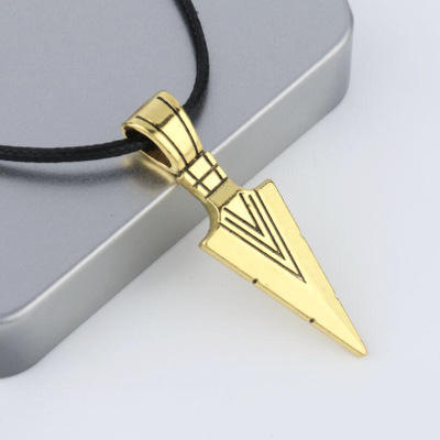 Stainless Steel Jewelry Necklace Gold Triangle Arrowhead Pendant Necklace For Men With Chain